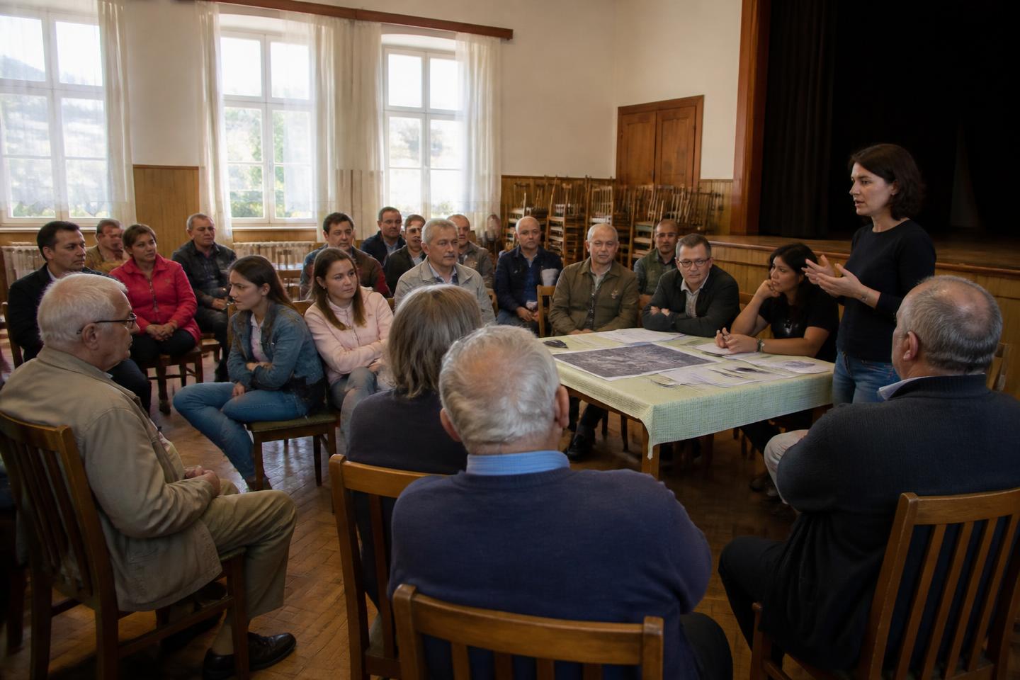 Veřejné setkání obyvatel v kulturním domě
